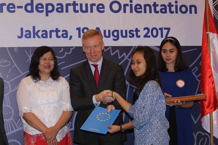 Au Pair di Eropa: Peluang Emas Mahasiswa Raih Pengalaman Global Au Pair di Eropa: Peluang Emas Mahasiswa Raih Pengalaman Global