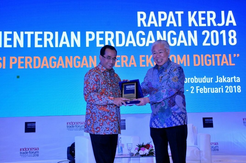 Biaya sistem perdagangan bloomberg