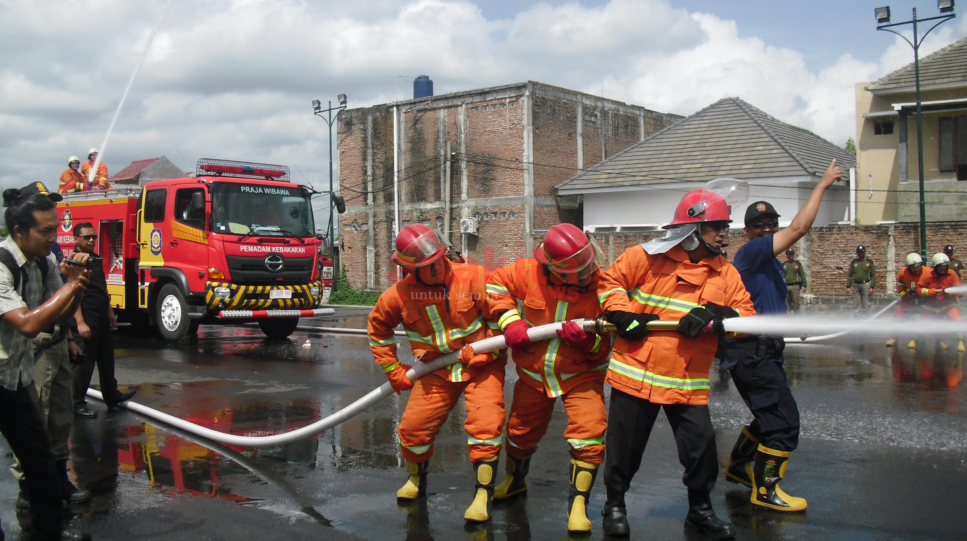 Dinas Kebakaran  DKI Pastikan Veledrome Tak Terbakar 