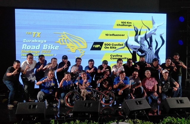 Transvision Gelar Event Balap The TX Surabaya Roadbike Challenge 2022 Seri ke-2  di Surabaya.