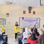 Penyuluhan Anti-Bullying untuk siswa SMPN 8 oleh tim Pengabdian Masyarakat Fakultas Ilmu Keperawatan Universitas Indonesia.