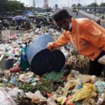Tumpukan Sampah di Pekanbaru Kian Mengkhawatirkan