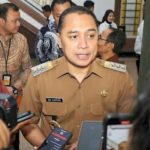 Seorang Guru Diduga Banting Murid, Wali Kota Surabaya Perintahkan Dispendik Beri Sanksi Berat