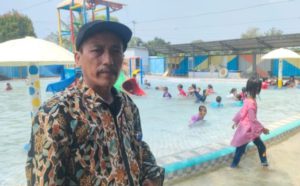 Foto : Kepala Desa Sambipondok, Sumadi