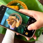 Tim Pengabdian Masyarakat UI memberikan pelatihan pemasaran digital kepada masyarakat pelaku UMKM Entikong, mulai dari teknik pemotretan, pembuatan sosial media, hingga proses editing sederhana sebelum dipromosikan secara digital).