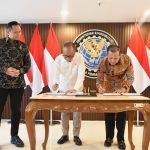 Kolaborasi Strategis, Kementerian Transmigrasi dan Perindustrian Teken MoU Disaksikan Menko Agus Har...