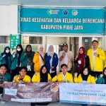 - Foto 1 : Tim Pengabdian Masyarakat FIKUI - USK bersama Kepala Dinas Kesehatan dan Keluarga Berencana Kabupaten Pidie Jaya.